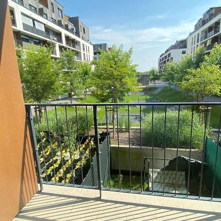 1 Room Apartment With Terrace, Slnecnice, 18B Μπρατισλάβα Εξωτερικό φωτογραφία
